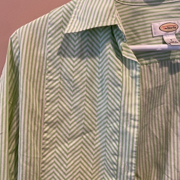 Vintage trendy Talbots button down - Picture 2 of 6